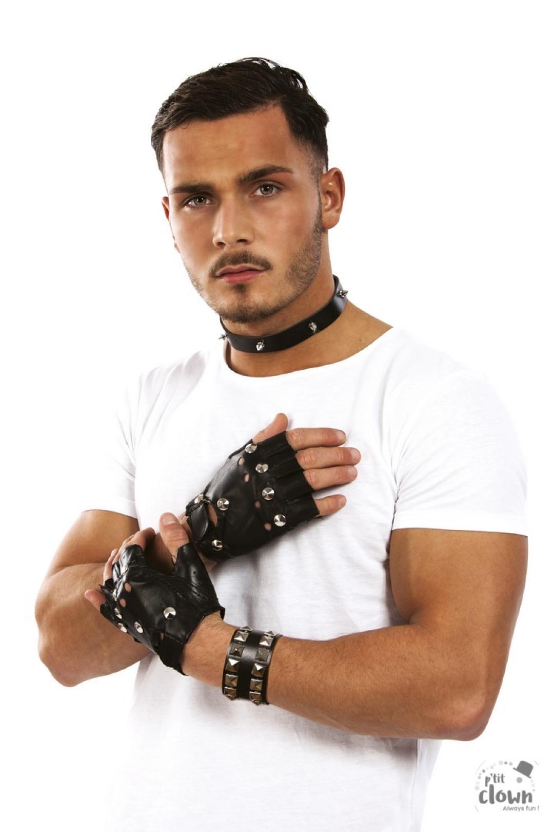 Collier a clous punk