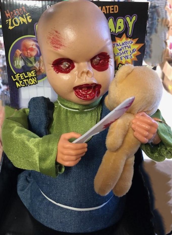 Bébé tueur avec couteau animé