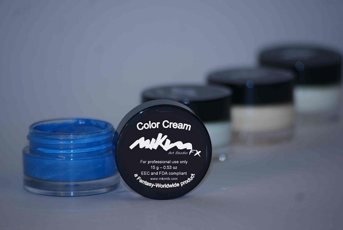 Fard crème Mikim Professionnel bleu roi F15