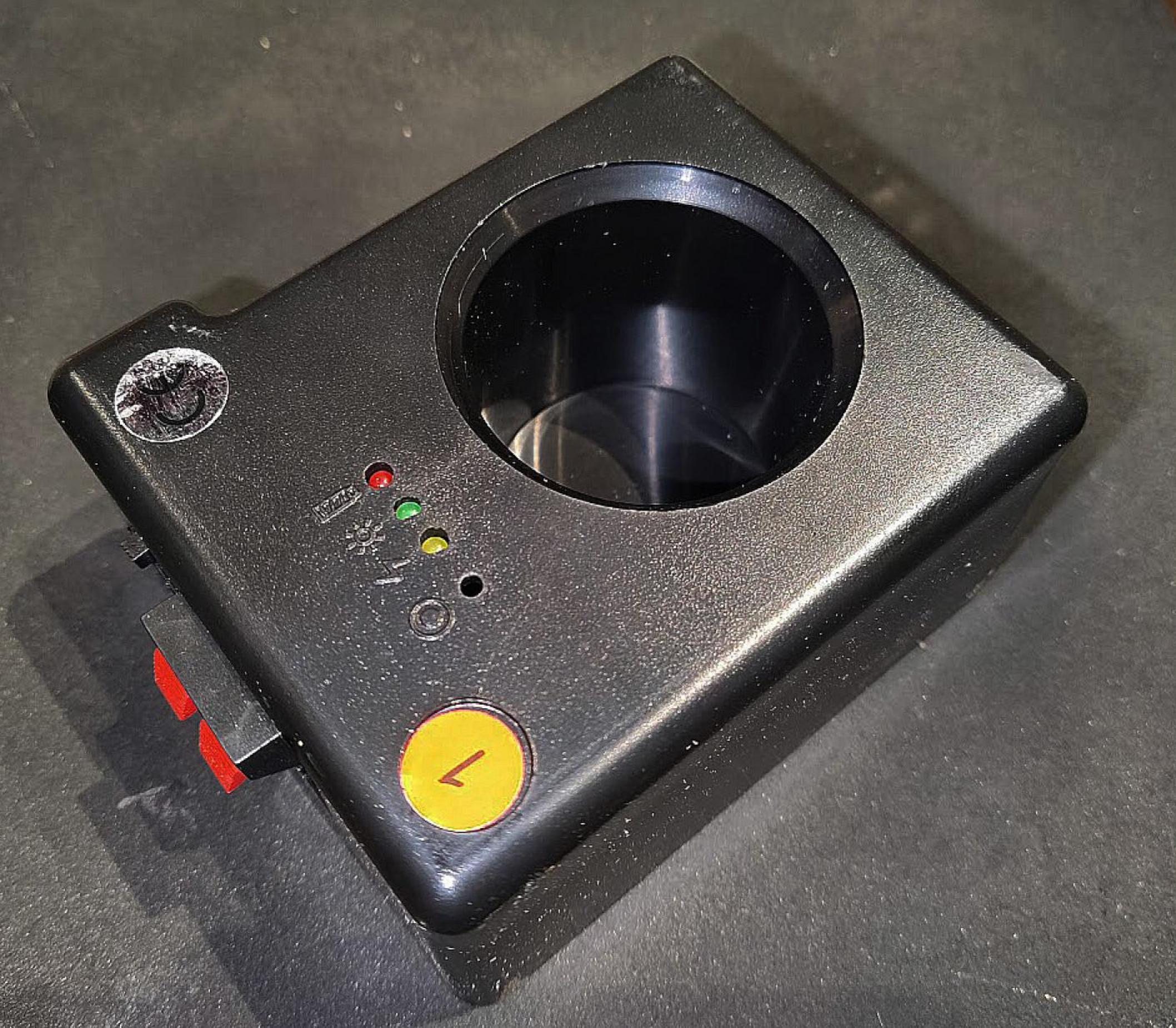 1 base système jet de scène avec télécommande et pile 9V