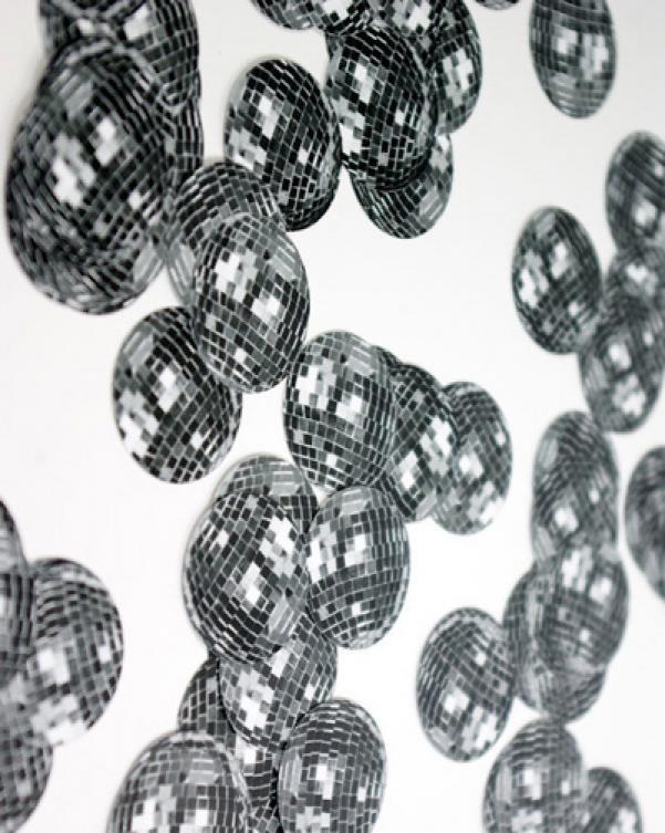 150 confettis de table boule disco