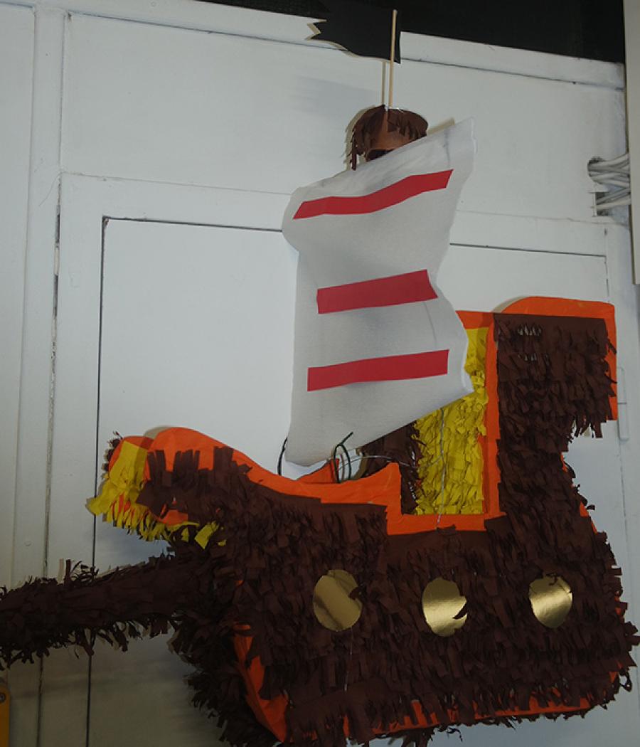 Pinata bateau pirate fabrication artisanale