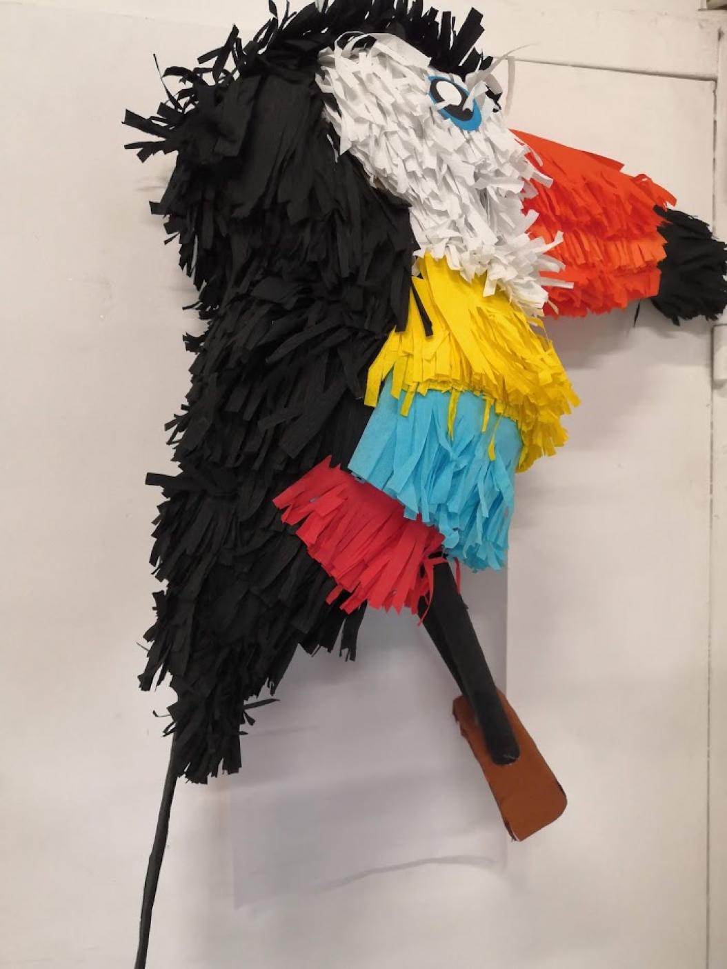 Pinata à casser toucan fabrication artisanale