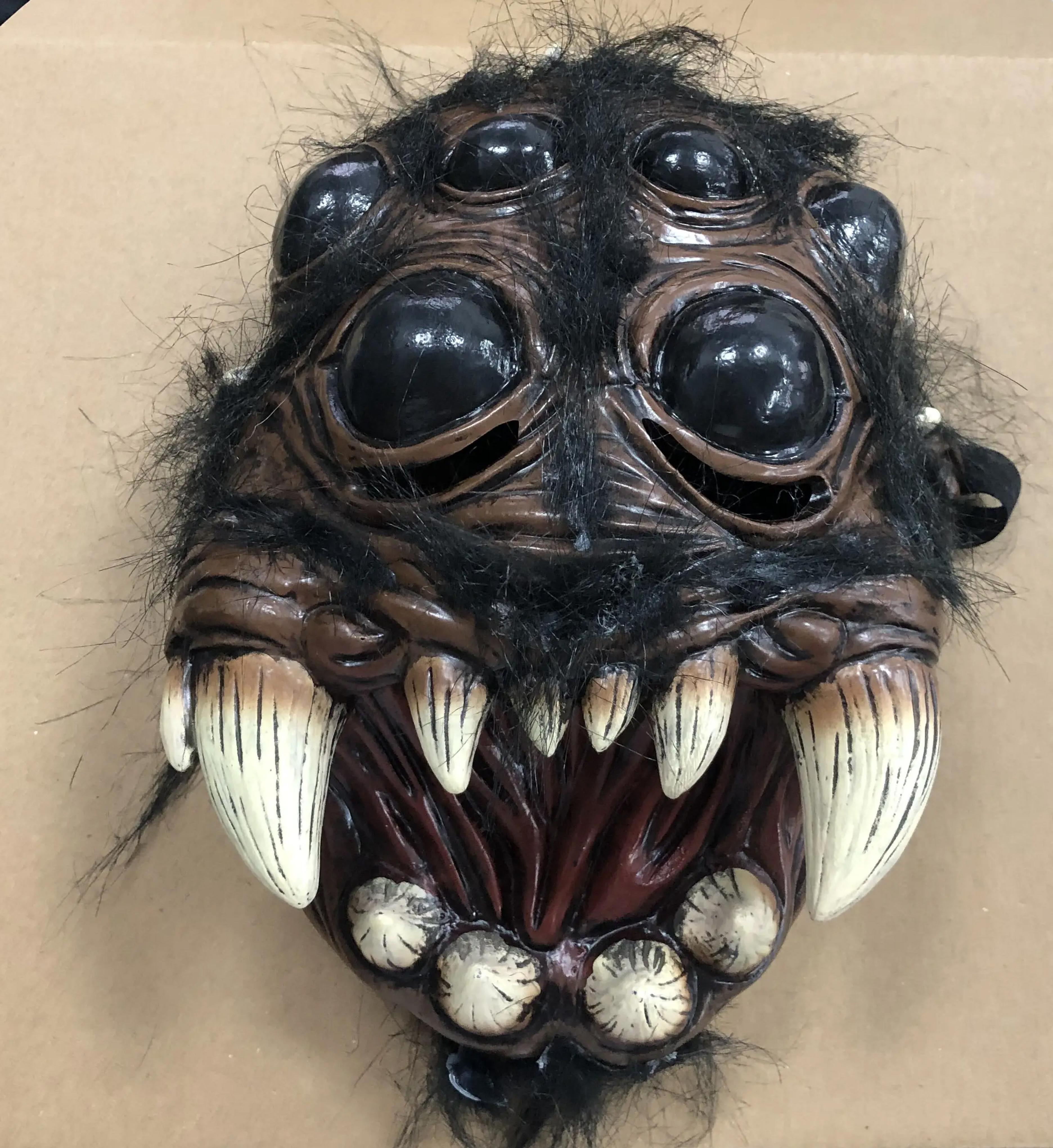 Masque latex araignée poilue effrayante