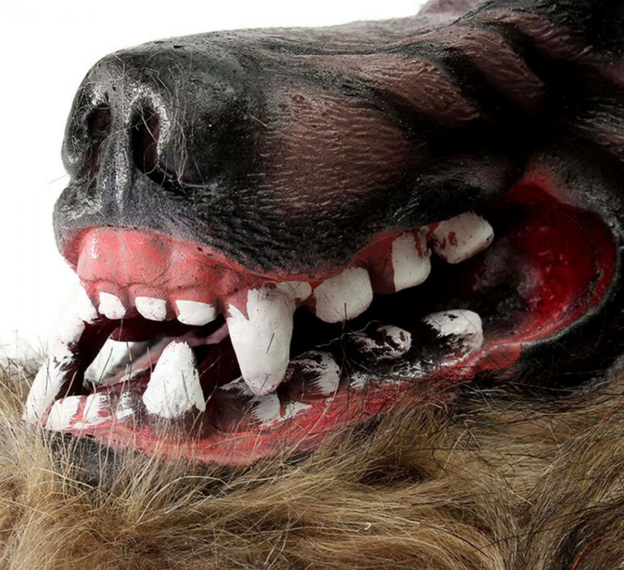 Masque de loup en latex et peluche