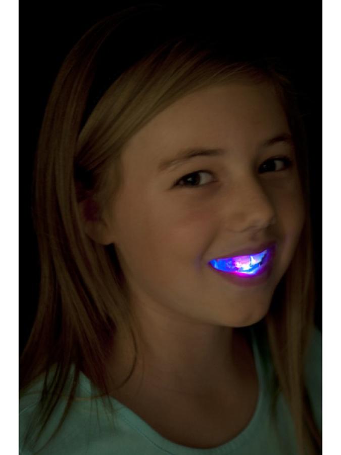 Dentier lumineux