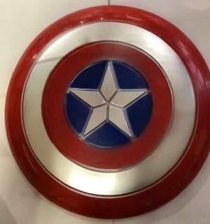 Bouclier plastique capitaine Amérique 31cm