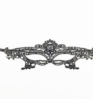Loup reine dentelle amidonnée noir