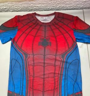 T-shirt spiderman taille M