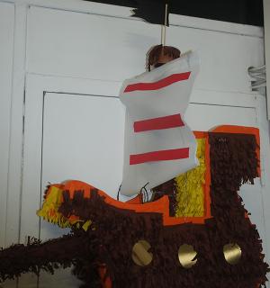 Pinata bateau pirate fabrication artisanale