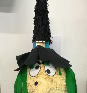 Pinata sorcière fabrication artisanale