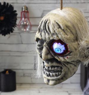 Crâne zombie à oeil lumineux