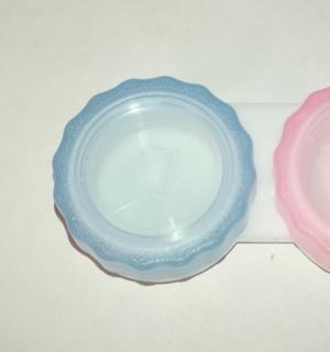 Etui à lentilles