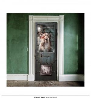 Décoration de porte asile psychiatrique