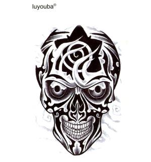 Tatouage temporaire tête de mort tribal