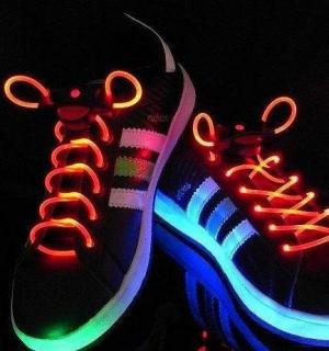 Lacets lumineux LED fluo